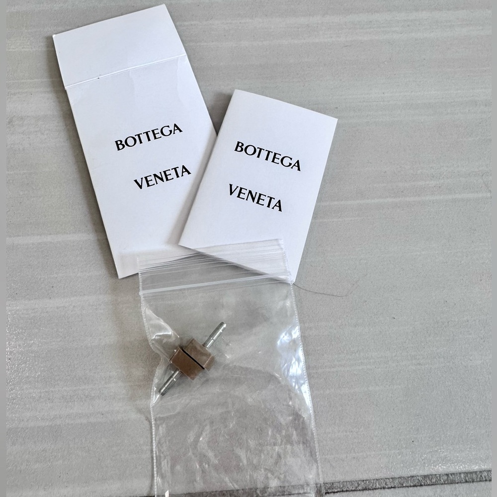 Bottega Veneta - Picture 7 of 10